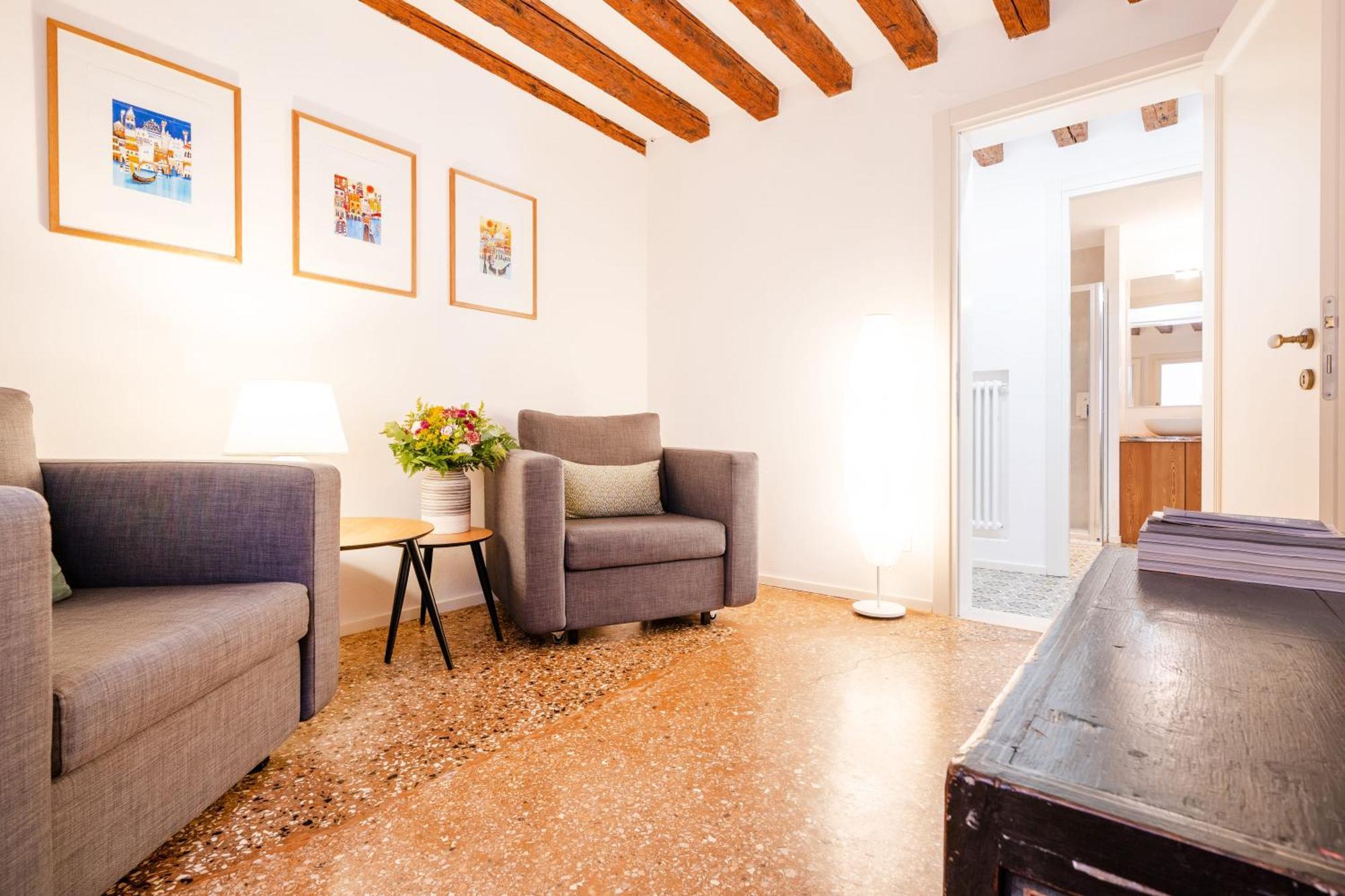 Apartment Nel Cuore Del Dei Musei - Design E Stile