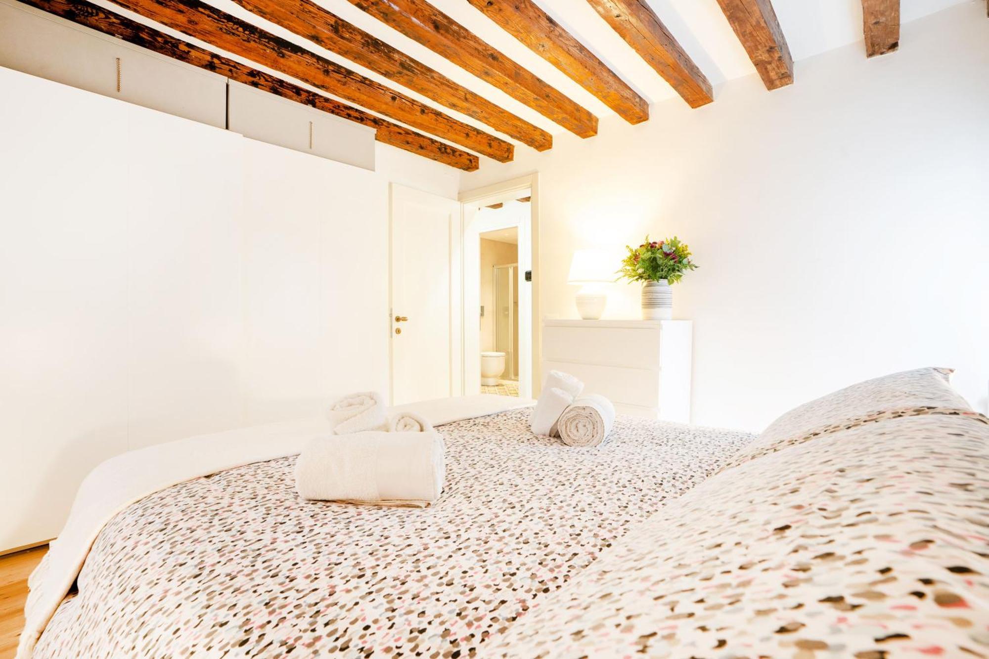 Apartment Nel Cuore Del Dei Musei - Design E Stile